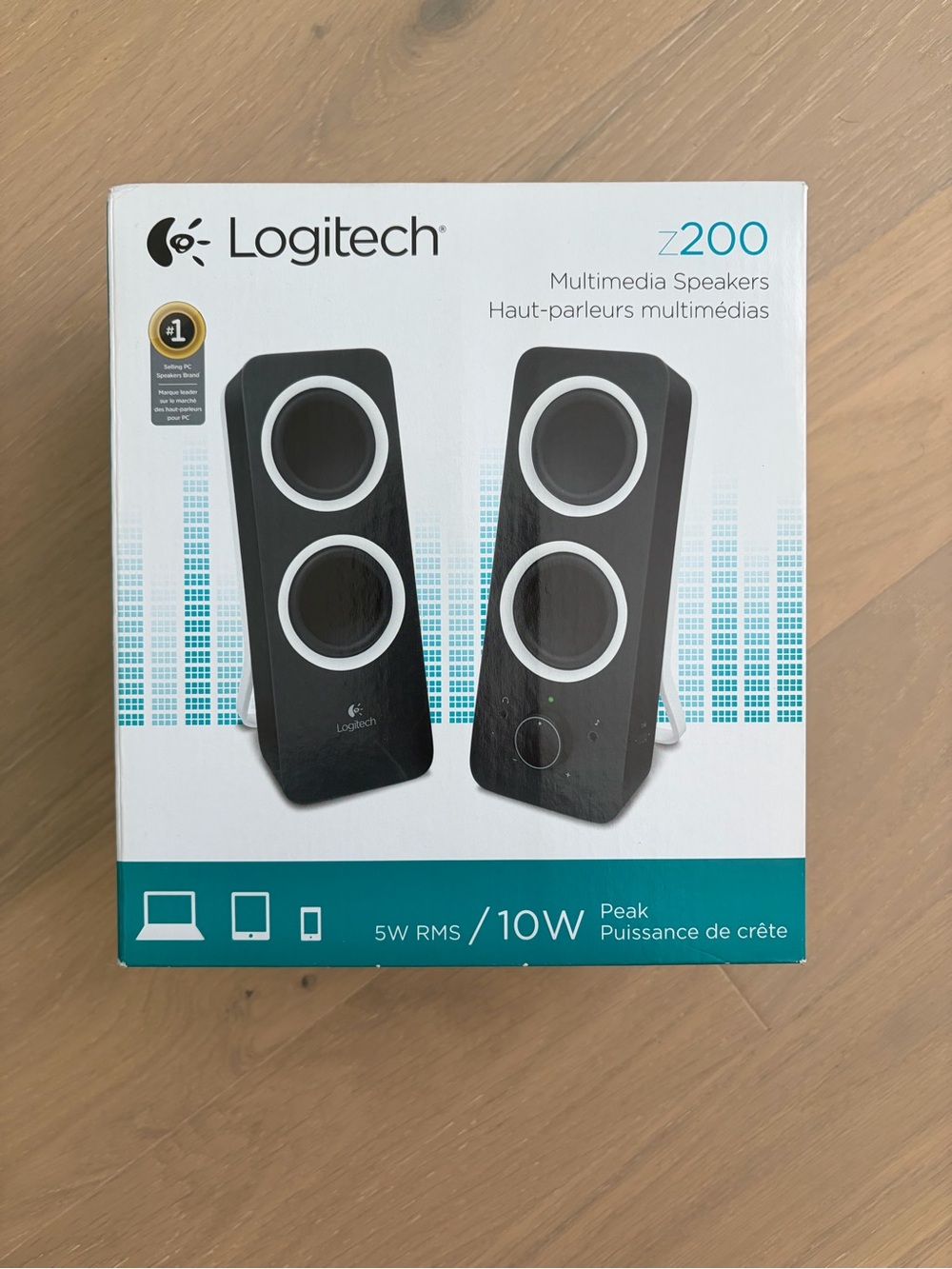 Logitech Z200 Multimedia Speakers — Black and White Accents